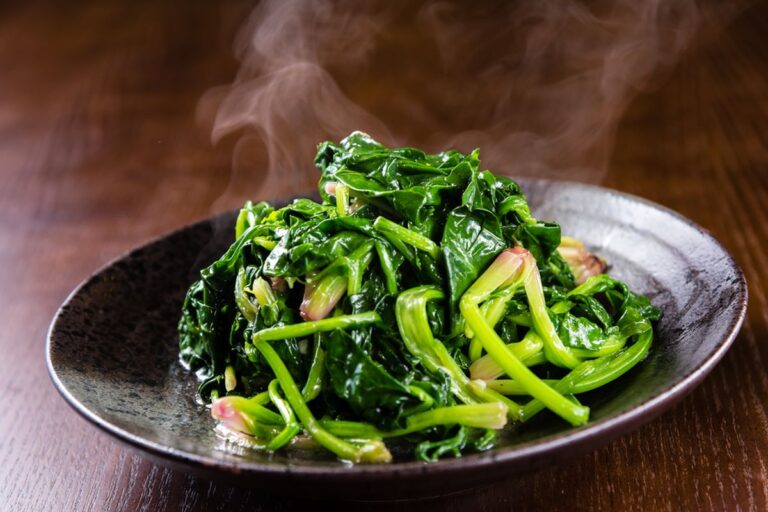 Resep Mengukus Bayam agar Nutrisinya Maksimal, Menurut Ahli Gizi