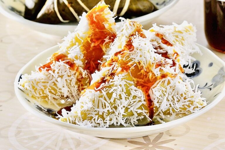 Resep Lupis Ketan Gula Merah, Ide Takjil Manis Lumer di Mulut